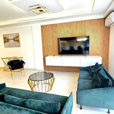 Germasogeia Trendy Apartment